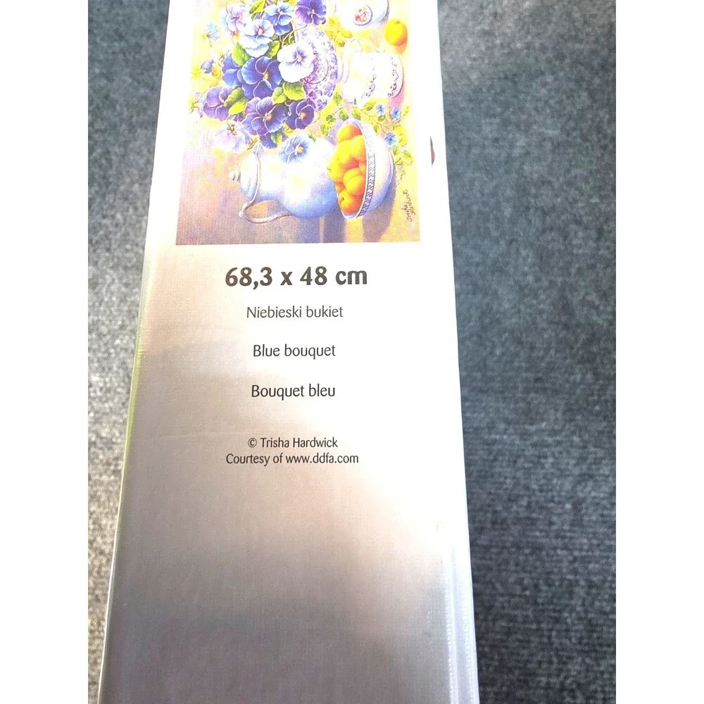 New Sealed Trefl Puzzle 1000 Pc  The blue bouquet Poland